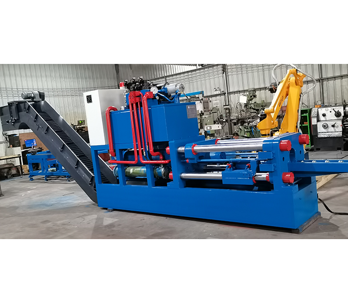 Aluminum rod automatic peeling machine with manipulator